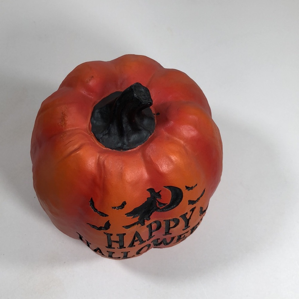 Halloween Polyresin Pumpkin decor - Picture 4 of 7